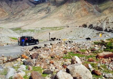 Ladakh Mountains & Valley Explorer – 9 Days