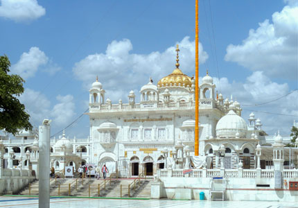 Chandigarh to Hazur Sahib